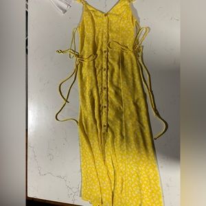 Sienna Sky cute yellow maxi dress